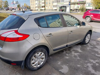 2014 Renault Megane III Рестайлинг 2, бежевый, 670000 рублей, вид 2
