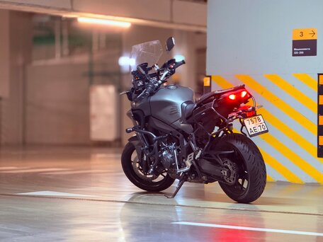 2021 Yamaha Tracer 900, серый, 1200000 рублей, вид 3