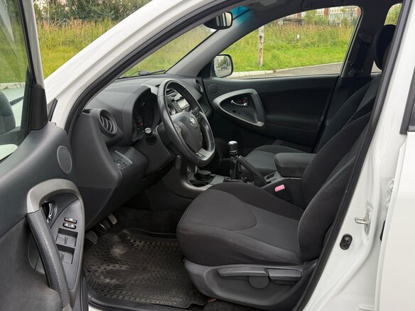 2011 Toyota RAV4 III (XA30) Рестайлинг, белый - вид 10