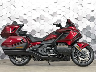 2025 Honda GL 1800 Gold Wing, красный, 3649000 рублей, вид 3