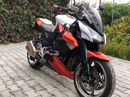 2011 Kawasaki Z 1000, красный, 710000 рублей, вид 1