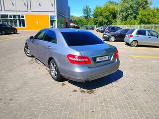 2012 Mercedes-Benz E-Класс 200 7G-Tronic IV (W212, S212, C207), серый, 1490000 рублей, вид 4