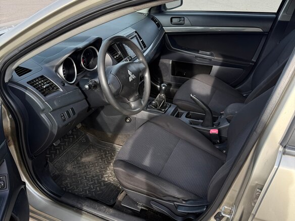 2009 Mitsubishi Lancer X, бежевый, 395000 рублей - вид 7