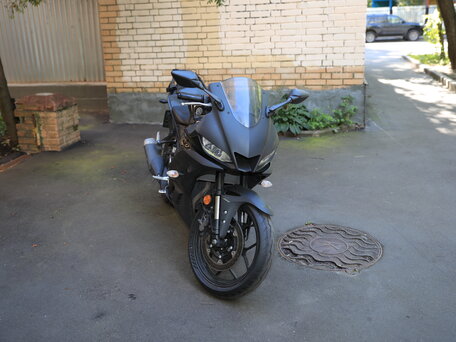 2020 Yamaha YZF-R3, чёрный, 600000 рублей, вид 2
