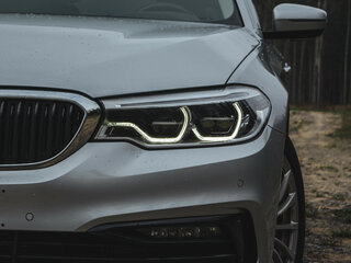 2018 BMW 5 серии 520d VII (G30/G31/G38), серебристый, 2200000 рублей, вид 5