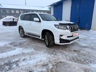 2018 Toyota Land Cruiser Prado 150 Series Рестайлинг 2, белый, 4950000 рублей, вид 2