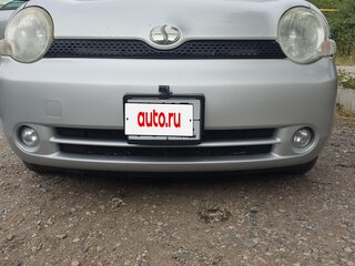 2004 Toyota Sienta I, серебристый, 680000 рублей, вид 1