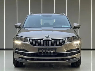 2022 Skoda Karoq DSG7 I, коричневый, 1800000 рублей, вид 2