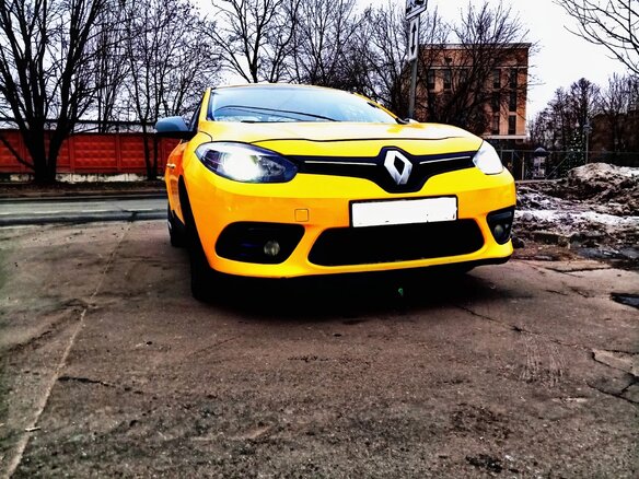 2014 Renault Fluence I Рестайлинг, жёлтый, 600000 рублей - вид 1