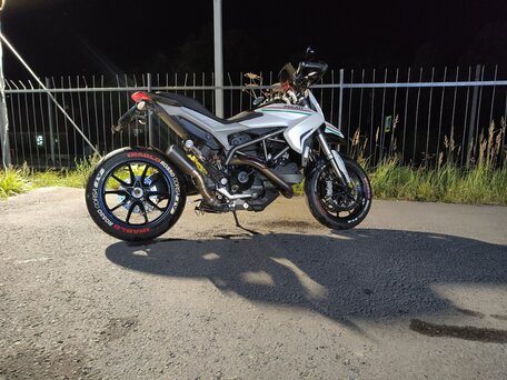 2013 Ducati Hyperstrada, белый, 800000 рублей, вид 4