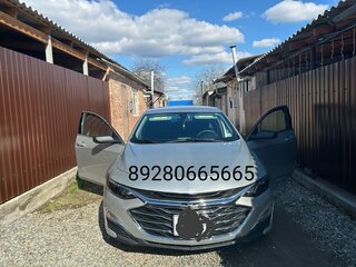2020 Chevrolet Malibu IX Рестайлинг, серебристый, 1200000 рублей, вид 2