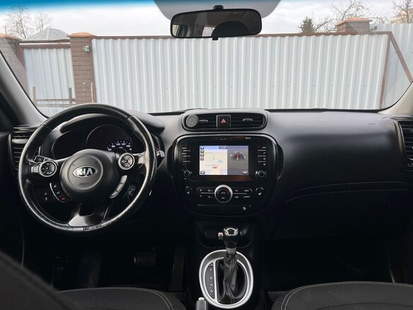 2017 Kia Soul II Рестайлинг, чёрный, 1320000 рублей - вид 12