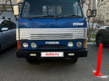 1985 Mazda Titan, синий, 630000 рублей, вид 1