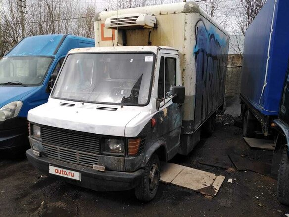 1994 Mercedes-Benz T1, серебристый, 390000 рублей - вид 1