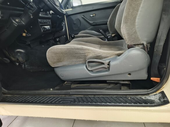 2001 Lada (ВАЗ) 2121 (4x4) I Рестайлинг, бежевый, 420000 рублей - вид 5