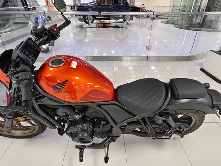 2026 Honda CMX 1100 Rebel, оранжевый, 1480000 рублей, вид 3