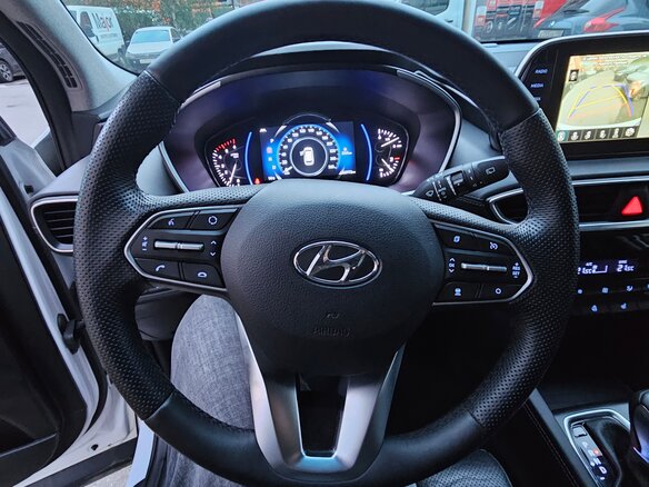 2020 Hyundai Santa Fe IV, белый - вид 9