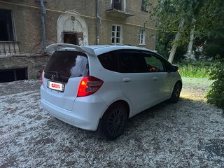 2008 Honda Fit II, белый, 550000 рублей, вид 4