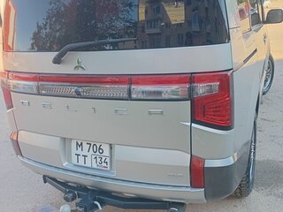 2019 Mitsubishi Delica D:5 I Рестайлинг, серый, 3700000 рублей, вид 3