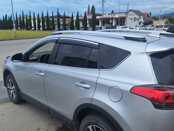 2018 Toyota RAV4 IV (XA40) Рестайлинг, серебристый, 2450000 рублей - вид 6