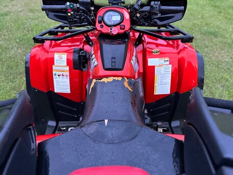 2007 Arctic Cat 700 Series, красный, 560000 рублей, вид 3
