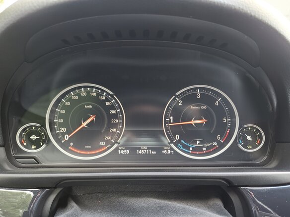 2016 BMW 5 серии 520d VI (F10/F11/F07) Рестайлинг, белый, 2950000 рублей - вид 8