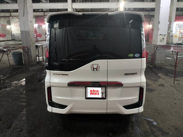 2015 Honda Stepwgn Spada V, белый, 2000000 рублей - вид 4