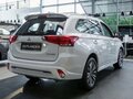 2022 Mitsubishi Outlander III Рестайлинг 3, белый - вид 4