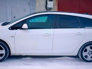2011 Opel Astra J, белый, 850000 рублей, вид 3