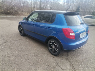 2014 Skoda Fabia II Рестайлинг, синий, 750000 рублей, вид 4