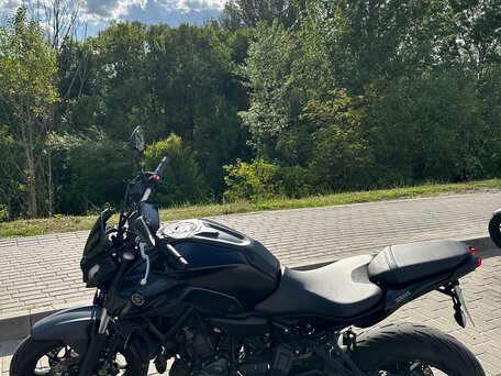 2022 Yamaha MT-07 (FZ-07), чёрный, 800000 рублей, вид 5
