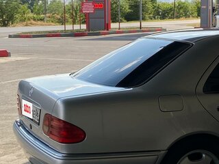 1996 Mercedes-Benz E-Класс 230 II (W210, S210), серебристый, 500000 рублей, вид 4