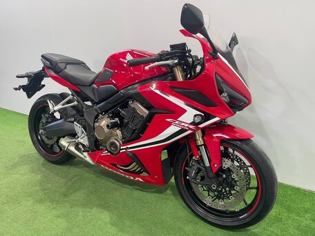 2020 Honda CBR 650R, красный, 800000 рублей, вид 1