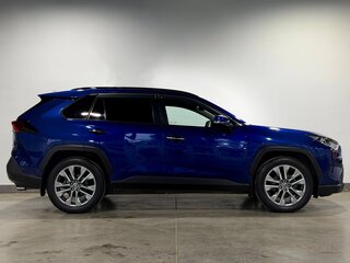 2021 Toyota RAV4 V (XA50), синий, 3190000 рублей, вид 4