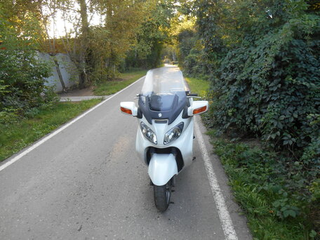 2008 Suzuki Burgman (SkyWave) 650, белый, 390000 рублей, вид 2