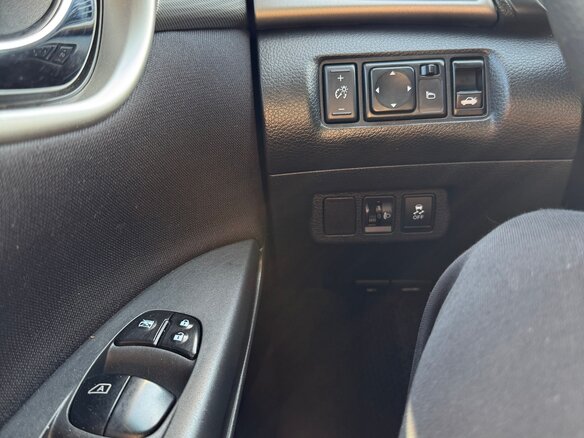 2015 Nissan Sentra VII (B17), красный, 1050000 рублей - вид 19