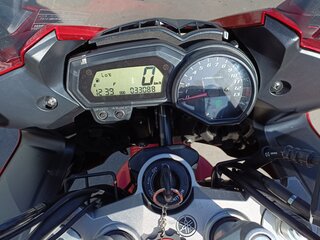 2008 Yamaha FZ1, красный, 600000 рублей, вид 5