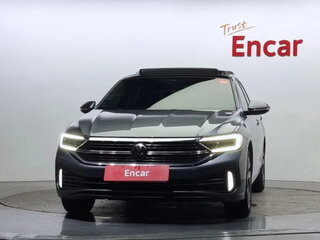 2024 Volkswagen Jetta VII Рестайлинг, серый, 2200000 рублей, вид 2