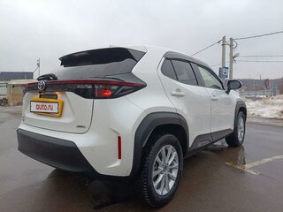 2021 Toyota Yaris Cross I, белый, 2250000 рублей, вид 3