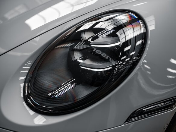 2025 Porsche 911 Carrera 4 GTS VIII (992) Рестайлинг, серый, 36000000 рублей - вид 7