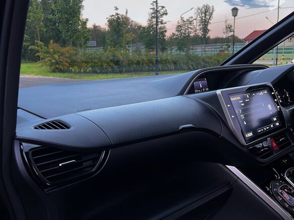 2018 Toyota Voxy III (R80) Рестайлинг, чёрный, 2080000 рублей - вид 19