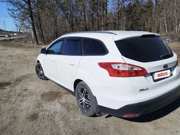 2014 Ford Focus III, белый, 800000 рублей - вид 4