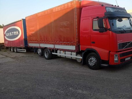 2008 Volvo FH, красный, 5900000 рублей, вид 1