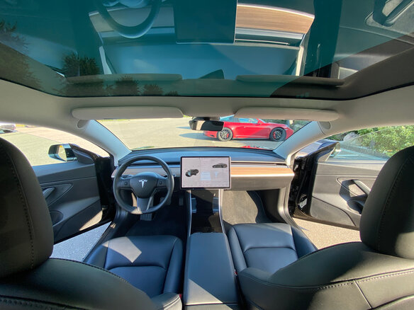 2018 Tesla Model 3 Mid Range I, чёрный - вид 10