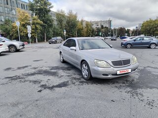 2002 Mercedes-Benz S-Класс 320 Long IV (W220), серебристый, 750000 рублей, вид 3