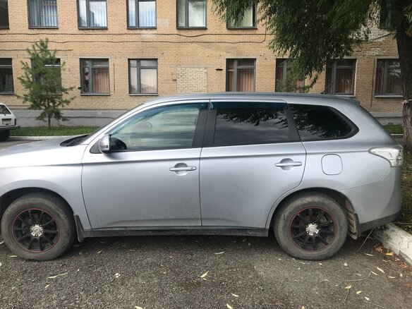 2012 Mitsubishi Outlander III, серебристый, 1360000 рублей - вид 2