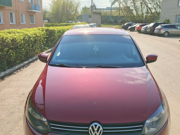 2013 Volkswagen Polo V, красный, 775000 рублей - вид 1