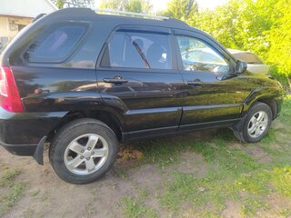 2009 Kia Sportage II Рестайлинг, чёрный, 850000 рублей, вид 4