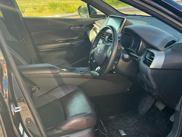 2017 Toyota C-HR I, чёрный, 1750000 рублей - вид 5
