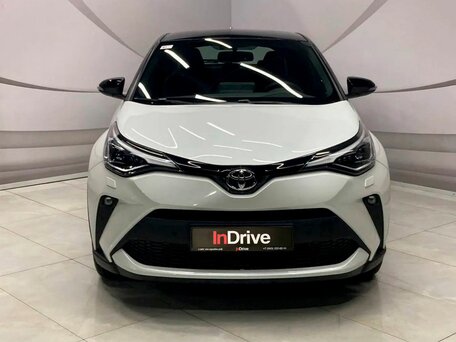 2022 Toyota C-HR I Рестайлинг, белый, 2800000 рублей, вид 2